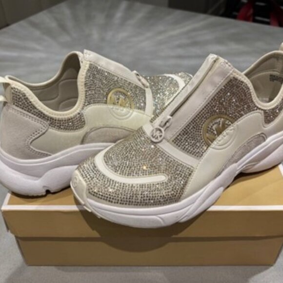 Michael Kors Sneakers - Picture 6 of 8